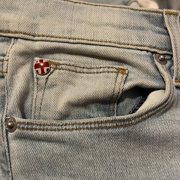 Women’s Hudson jeans - Picture 3 of 7